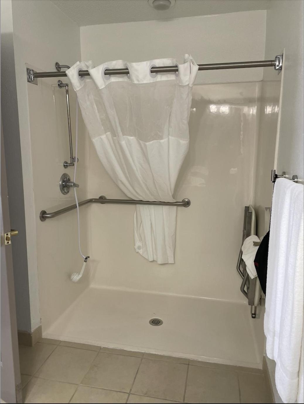פורט דודג' Harmony Inn & Suites מראה חיצוני תמונה