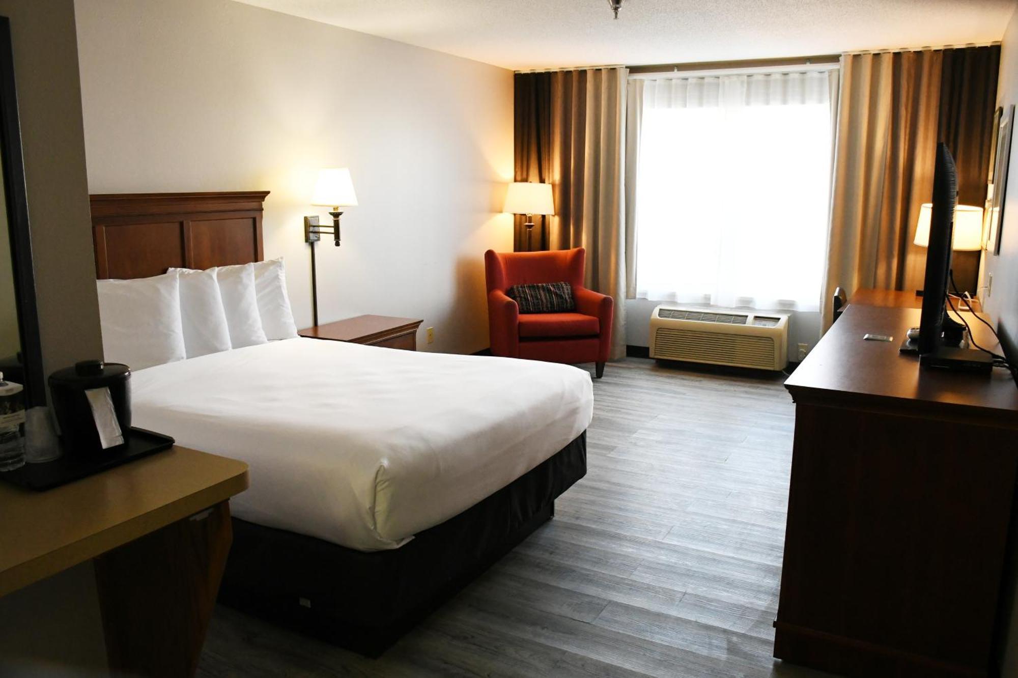פורט דודג' Harmony Inn & Suites מראה חיצוני תמונה